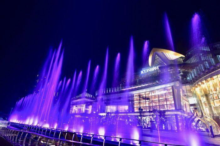 4 ICONIC Multimedia Water Features