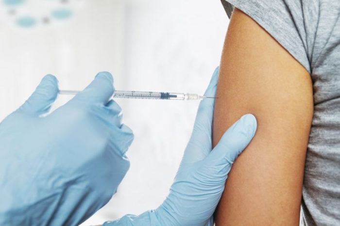 vaccination injection shot syringe 20161027
