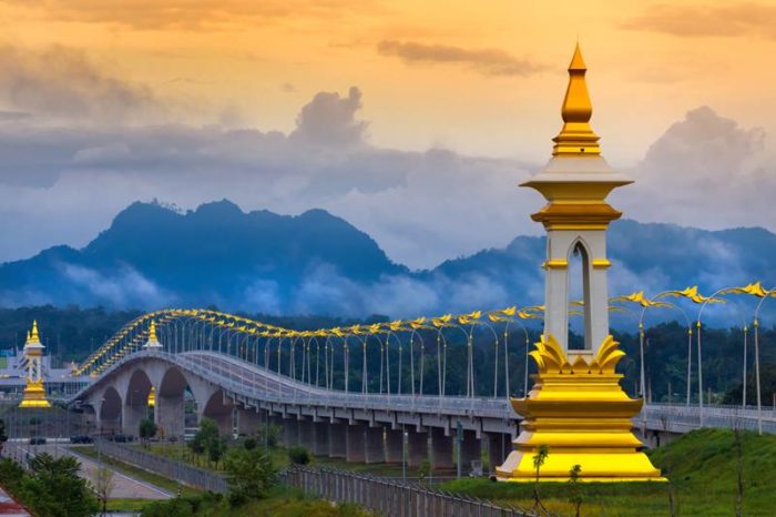 สร้างสะพานมิตรภาพไทย ลาว 2