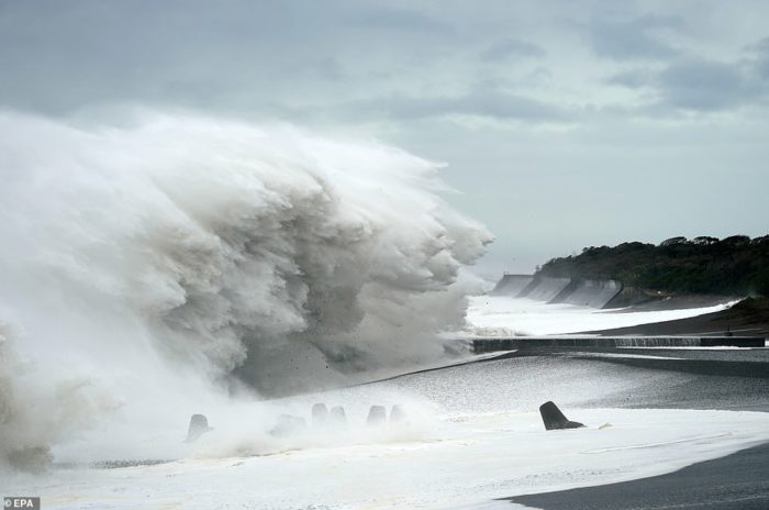 19627446 7565683 Huge waves crash against the shore in Mihana Japan as Typhoon Ha a 1 1570897039676